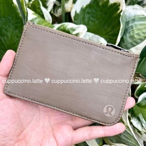 🤎NWT🤎Lululemon Athletica City Street Card Wallet in Artifact